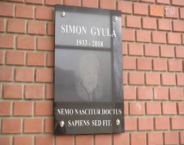 Simon Gyula emlktbla