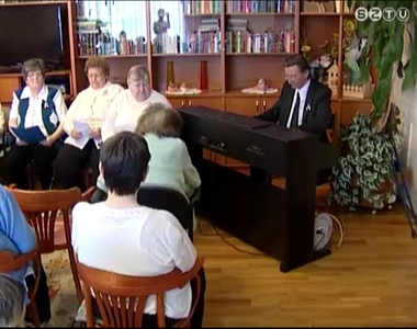 Pozsgai Zoltn zongoramvsz adott koncertet a Bogti ti idsek otthonban