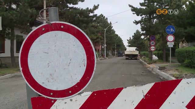 Aszfaltozás miatt lezárják a Paragvári utca Bartók Béla krt. és Deák Ferenc utca közötti szakaszát Aszfaltozás miatt lezárják a Paragvári utca Bartók Béla krt. és Deák Ferenc utca közötti szakaszát