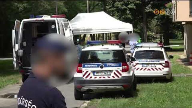 Azonnal meghalt az a frfi, aki egy tzemeletes plet fels szintjrl esett a mlybe ma dlben