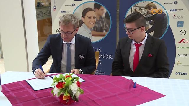 Az ELTE Savaria Egyetemi Központban idén 25-en kezdték meg a gépészmérnök képzést duális formában Az ELTE Savaria Egyetemi Központban idén 25-en kezdték meg a gépészmérnök képzést duális formában