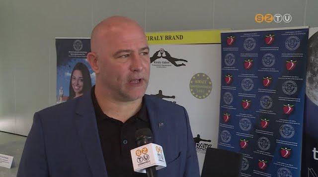 A jövő labdarúgói egy háromdimenziós testszkennert próbálhattak ki A jövő labdarúgói egy háromdimenziós testszkennert próbálhattak ki