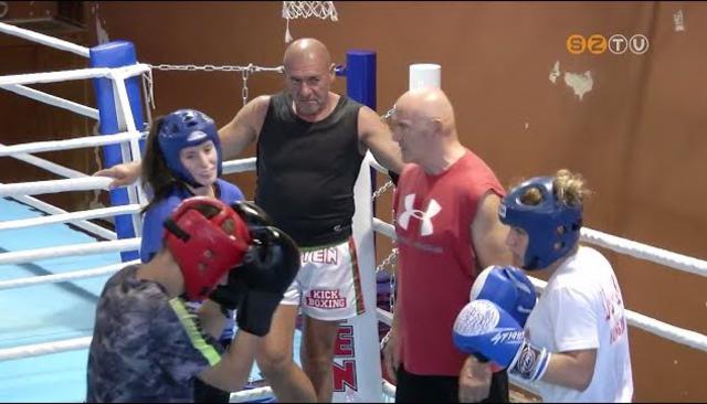 Az ország legjobb utánpótláskorú kick-box versenyzői Vas megyében Az ország legjobb utánpótláskorú kick-box versenyzői Vas megyében