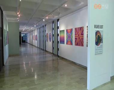 Sz�nek �s form�k