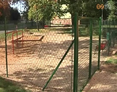 Meg�jult a Derkovits lak�telep egyik j�tsz�tere