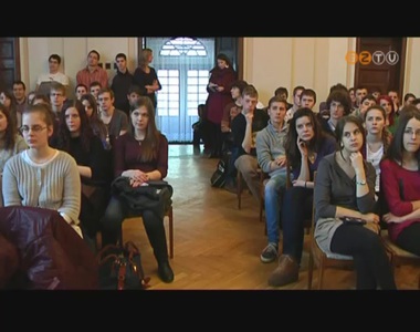 Sepsiszentgy�rgyi k�z�piskol�sok t�ltenek egy hetet Szombathelyen