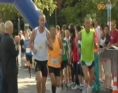 Szombathelyen rendezték meg az utcai futók első 10 kilométeres országos bajnokságát Szombathelyen rendezték meg az utcai futók első 10 kilométeres országos bajnokságát