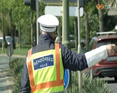 Rend�r�k versenyeztek