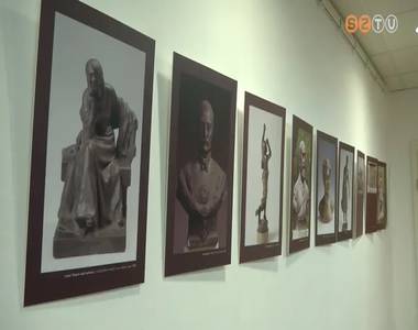 T�th Istv�n eml�k�re rendeztek ki�ll�t�st a Berzsenyi D�niel K�nyvt�rban