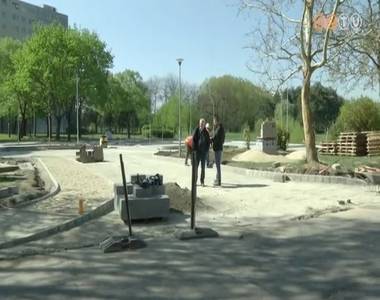 T�l van a f�lidej�n a Kod�ly �s a V�ci utca keresztez�d�s�n�l �p�l� parkol� kivitelez�se