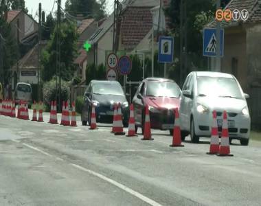 Útburkolat javítás miatti forgalomkorlátozás a Dolgozók útján Útburkolat javítás miatti forgalomkorlátozás a Dolgozók útján