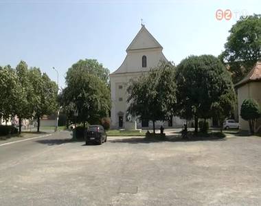 Hamarosan megújul a Szent Márton templom előtti tér Hamarosan megújul a Szent Márton templom előtti tér