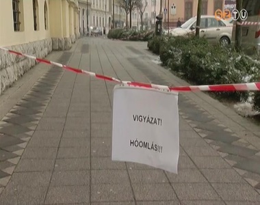 V�rosszerte t�bb helyen balesetvesz�lyess� v�lt az olvad� h�