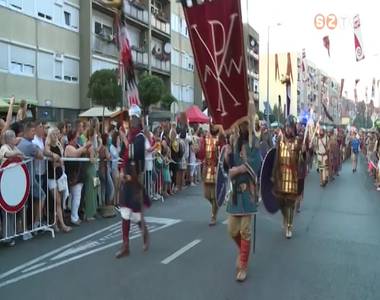 Karneváli felvonulás - más nézőpontból Karneváli felvonulás - más nézőpontból