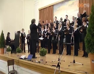 Jubileumi hangversenyre v�rta a l�togat�kat h�tv�g�n a Szent M�rton K�rus
