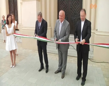 �tadt�k a megsz�p�lt evang�likus templomot