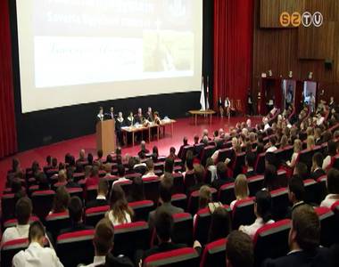 Egyetemi tan�vnyit�