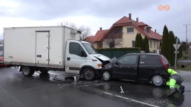 Halálos baleset történt Táplánszentkeresztnél - egyik sofőr sem volt bekötve Halálos baleset történt Táplánszentkeresztnél - egyik sofőr sem volt bekötve