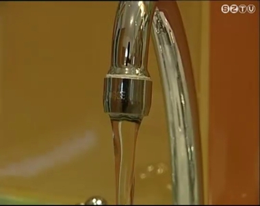 K�tsz�z �vre el�g csak a v�zk�szlet