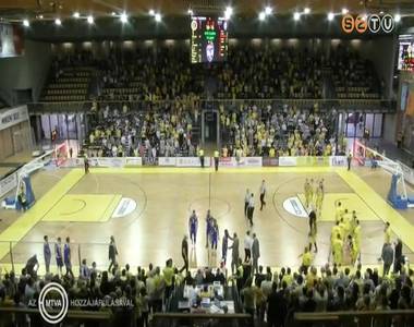 �jra a Falco-n�l az el�ny