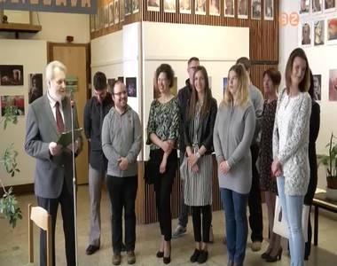 Fénykapu címmel fotókiállítás nyílt a 20. jubileumát ünneplő Puskás Galériában Fénykapu címmel fotókiállítás nyílt a 20. jubileumát ünneplő Puskás Galériában