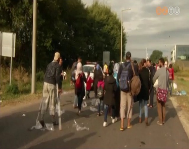 K�t hete folyamatosan �rkeznek migr�nsok Vas megy�be