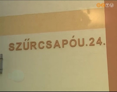 �jra van g�z a Sz�rcsap� utca 22. sz�m� �p�letben
