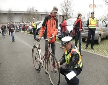Közlekedj biztonságosan munkába jövet-menet Közlekedj biztonságosan munkába jövet-menet