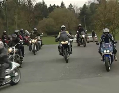 Nyeregben a szelíd motorosok
Nyeregben a szelíd motorosok