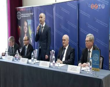 Bővíti képzési kínálatát a PTE Bővíti képzési kínálatát a PTE