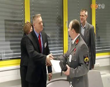 �nk�ntes ment�csoportokat t�mogat az LuK