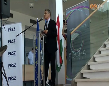 Szakmai f�rumot tartottak a meg�jult AGORA M�vel�d�si �s Sporth�zban