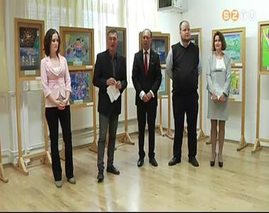 Jap�n gyermekek rajzki�ll�t�sa a V�ci-iskol�ban