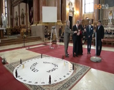 Elindult a Foucault-inga a szombathelyi Sz�kesegyh�zban