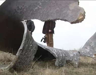 Szoborfarag�s a tatai l�t�ren 
