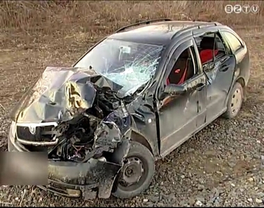 Vonat �tk�z�tt szem�lyaut�val