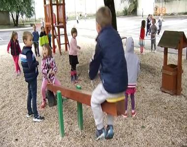 Átmenetileg beköltözött az Aréna Óvoda a volt püspöki iskola épületébe Átmenetileg beköltözött az Aréna Óvoda a volt püspöki iskola épületébe