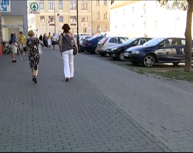 Egyel�re nem jav�tj�k az �llamkincst�r melletti j�rd�t