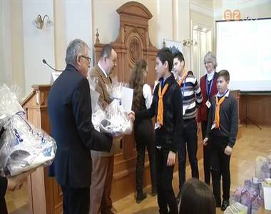 Felt�rul az �rt�kt�r