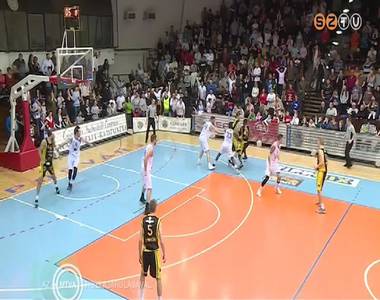 Hosszabb�t�sban nyert a Falco Kaposv�ron