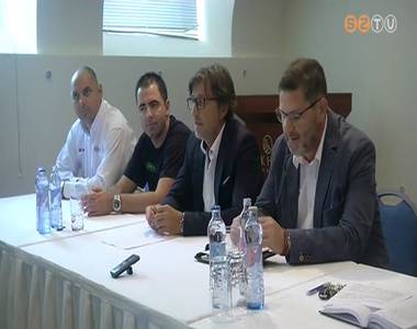 �j vezet�edz� a Halad�s r�plabda csapat�n�l