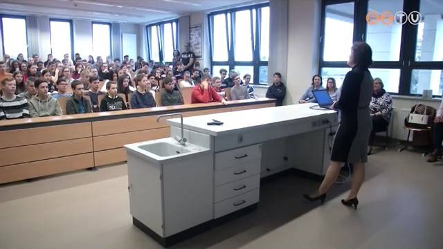 Az egészségügyi hivatást népszerűsítik a pályaválasztás előtt álló diákok között Az egészségügyi hivatást népszerűsítik a pályaválasztás előtt álló diákok között