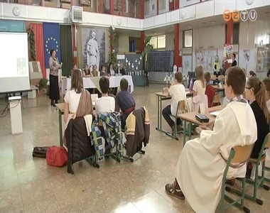 Szent M�rton-vet�lked�t rendeztek az Oladi-iskol�ban