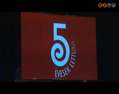 Gálaestet tartott vasárnap este a Weöres Sándor Színház Gálaestet tartott vasárnap este a Weöres Sándor Színház