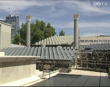 Elkezdődött a lelátó és a színpad építése az Iseumban Elkezdődött a lelátó és a színpad építése az Iseumban