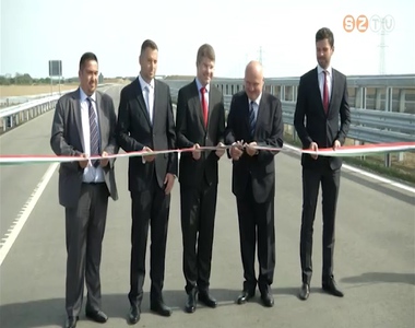 �tadt�k az M86-os Szeleste �s Hegyfalu k�z�tti 7,5 kilom�teres szakasz�t