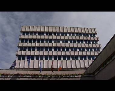 Di�kmunk�sokat v�r a V�rosh�za