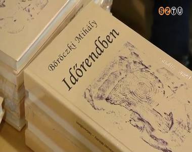 Bemutatt�k B�r�czki Mih�ly tizedik versesk�tet�t