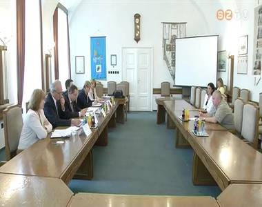 Foglalkoztat�si paktum