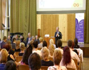 Szakmai tan�vnyit�